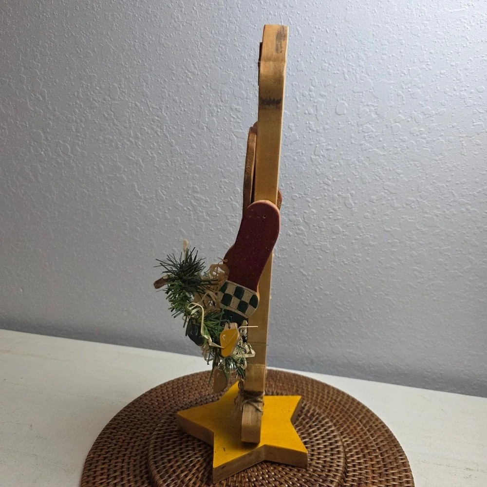Rustic Wooden Santa Claus‎ Figurine Christmas Tabletop Star Base Wreath Lights